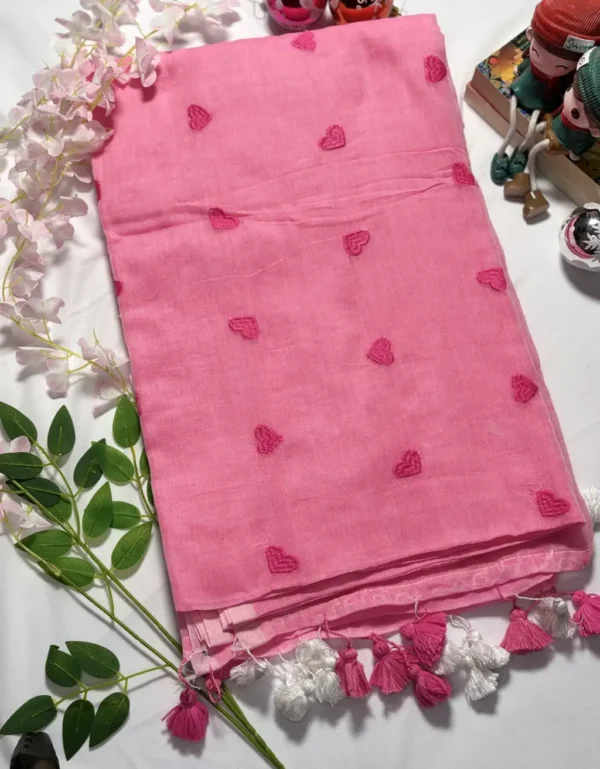 heart embroidered mal cotton saree