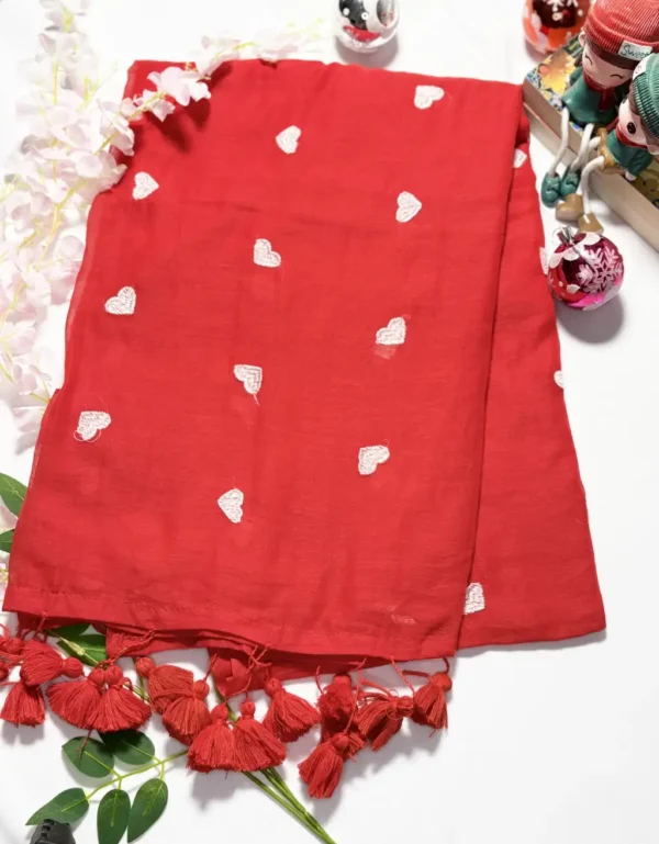 heart embroidered mal cotton saree