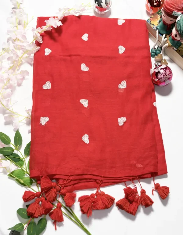 heart embroidered mal cotton saree