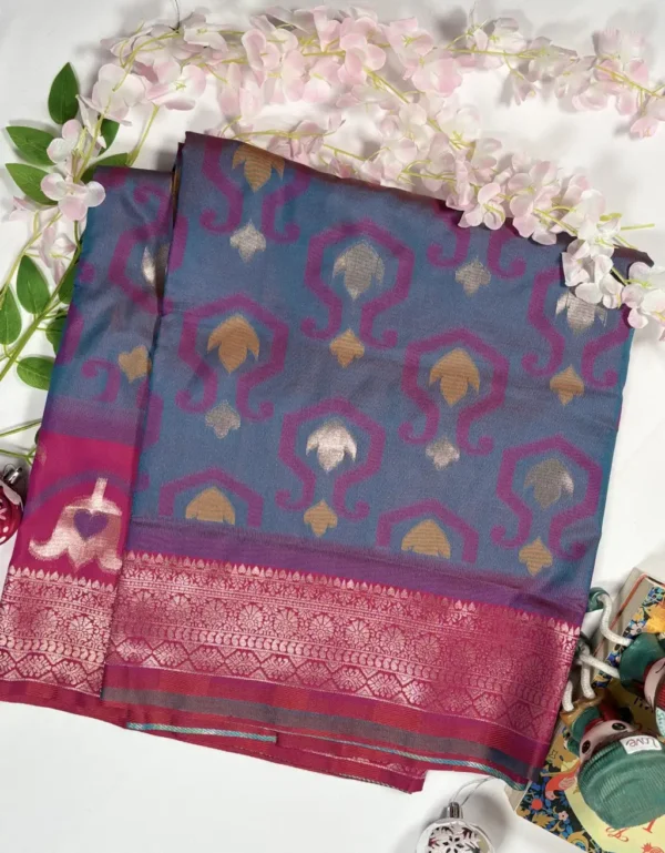 elegant cream & red kota banarasi saree with heavy zari border (copy)