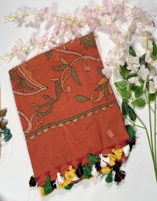 rust brown mul/mal cotton kantha embroidered saree with tassels